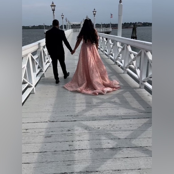 Gala dress customized dress it’s like a pink coral color - Picture 6 of 13